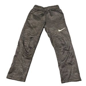 Boys dark gray Nike Dri-Fit sweat pants size 7